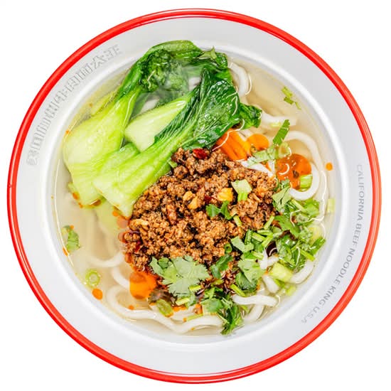 Chicken Noodle Soup with Minced Meat Sauce 鸡汤肉酱面